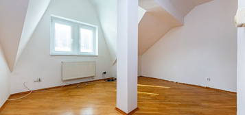 Pronájem bytu 2+kk 50 m² (Jednopodlažní)