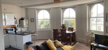 Flat to rent in Denmark Terrace, Brighton BN1