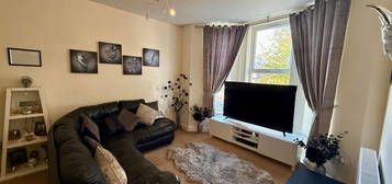 2 bed flat to rent