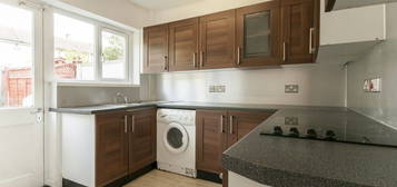 Shared accommodation to rent in Massey Close, Headington, Oxford OX3