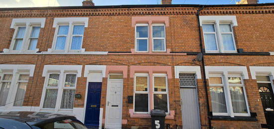 3 bedroom terraced house