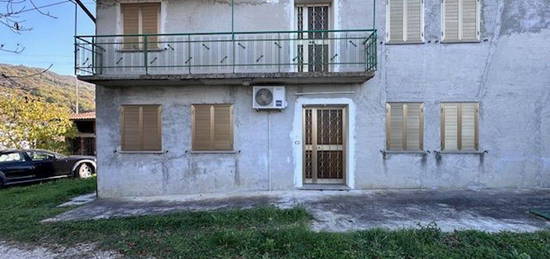 Casa indipendente in vendita in via Città di Nave, 24