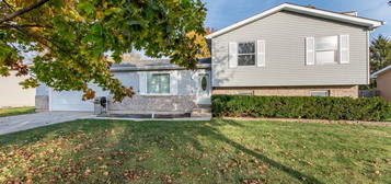 2405 Matthew Pl, Zion, IL 60099