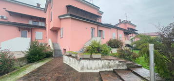 Villa a schiera via A. Masnovo, Centro, Fontanellato