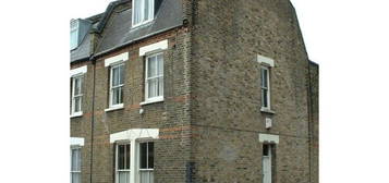 5 bed terraced house to rent