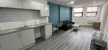 Flat to rent in Chestergate, Stockport SK1