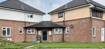 Terraced house for sale in Charleston Avenue, Basildon, Essex SS13