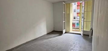 Appartement  à louer, 4 pièces, 3 chambres, 60 m²