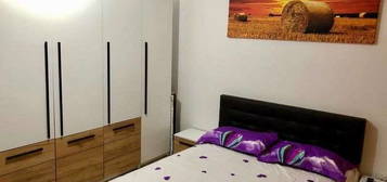 Inchiriez apartament 2 camere