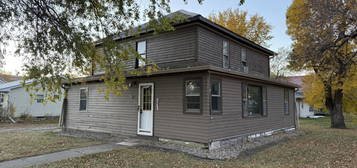 321 3rd Ave, Ipswich, SD 57451