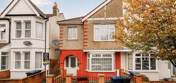 3 bed end terrace house for sale