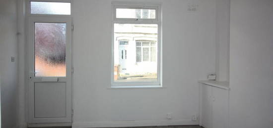 2 bedroom terraced house