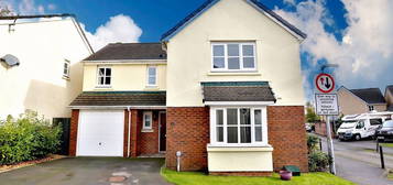 4 bed detached house for sale