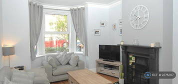 4 bedroom terraced house