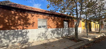 Chalet pareado en venta en calle Lepanto, 66