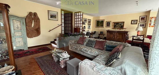 Casa indipendente in vendita in strada Statale 16