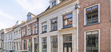 Walstraat 18