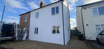 3 bedroom semi-detached house