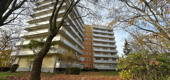 Modernisierte, gemütliche 2-Zi-Wohnung Skyline Blick