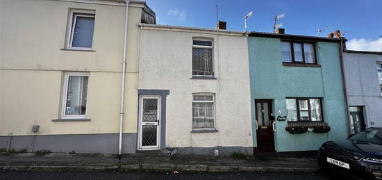 2 bed terraced house for sale