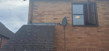 Terraced house to rent in Heron Drive, Nottingham NG7