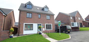 5 bedroom detached house for sale