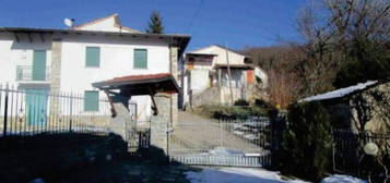 Villa all'asta in frazione Collistano