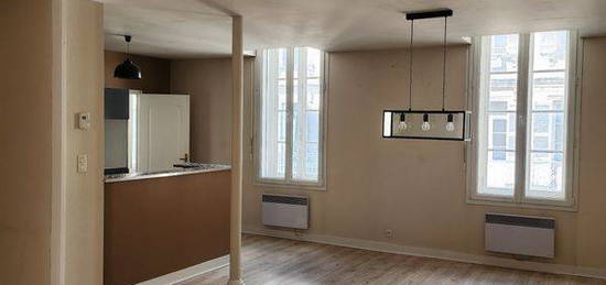 Appartement T3 hyper centre-ville 87.3 m2