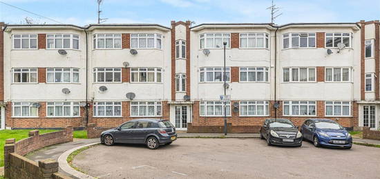 Flat for sale in Gloucester Close, London NW10