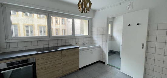 Location appartement 4 pièces 83 m²