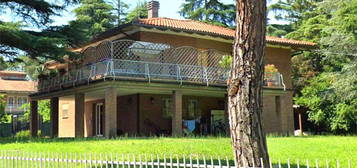 Villa a Pianoro (BO)