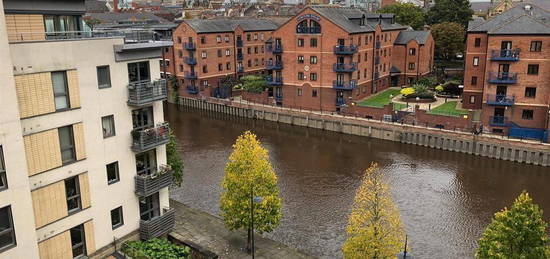 Flat to rent in Regents Quay, Bowman Lane, Leeds LS10