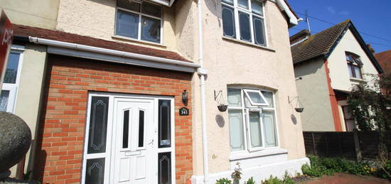 Room to rent in South Avenue, Southend-On-Sea SS2