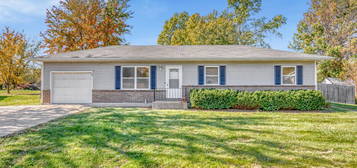 106 Fillmore Ct, Hallsville, MO 65255