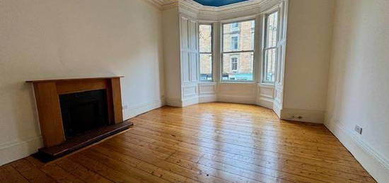 3 bed flat to rent