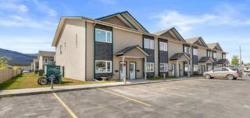 41-25 WANN ROAD, Whitehorse, Yukon 