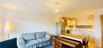 2 bed flat to rent