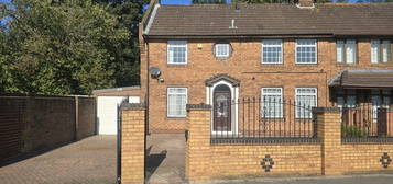 3 bed semi-detached house for sale