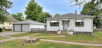 305 Oak St, Snyder, NE 68644