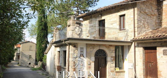 Casa indipendente in vendita in frazione Pagliericcio