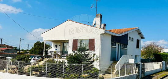 Maison  à vendre, 5 pièces, 4 chambres, 128 m²