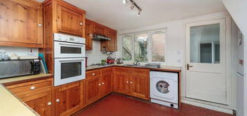 4 bedroom terraced house