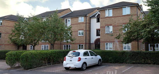 Flat for sale in Beaufort Close, London E4