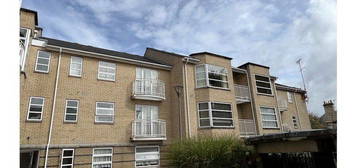 2 bed flat to rent