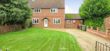 3 bed semi-detached house for sale