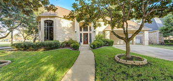 3903 Deer Run Bnd, Sugar Land, TX 77479