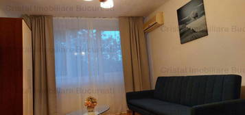 Apartament 3 camere, 460 EUR, zona  1 Decembrie 1981