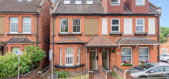 Semi-detached house to rent in Recreation Road, Guildford GU1