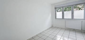 Appartement  à louer, 4 pièces, 3 chambres, 55 m²