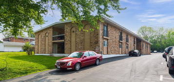 800 Cunningham Ave #31, Saint Charles, MO 63301